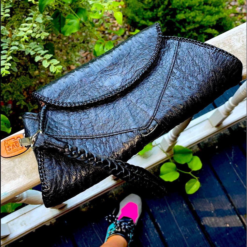 Cowhide Leather Wristlet Black textured